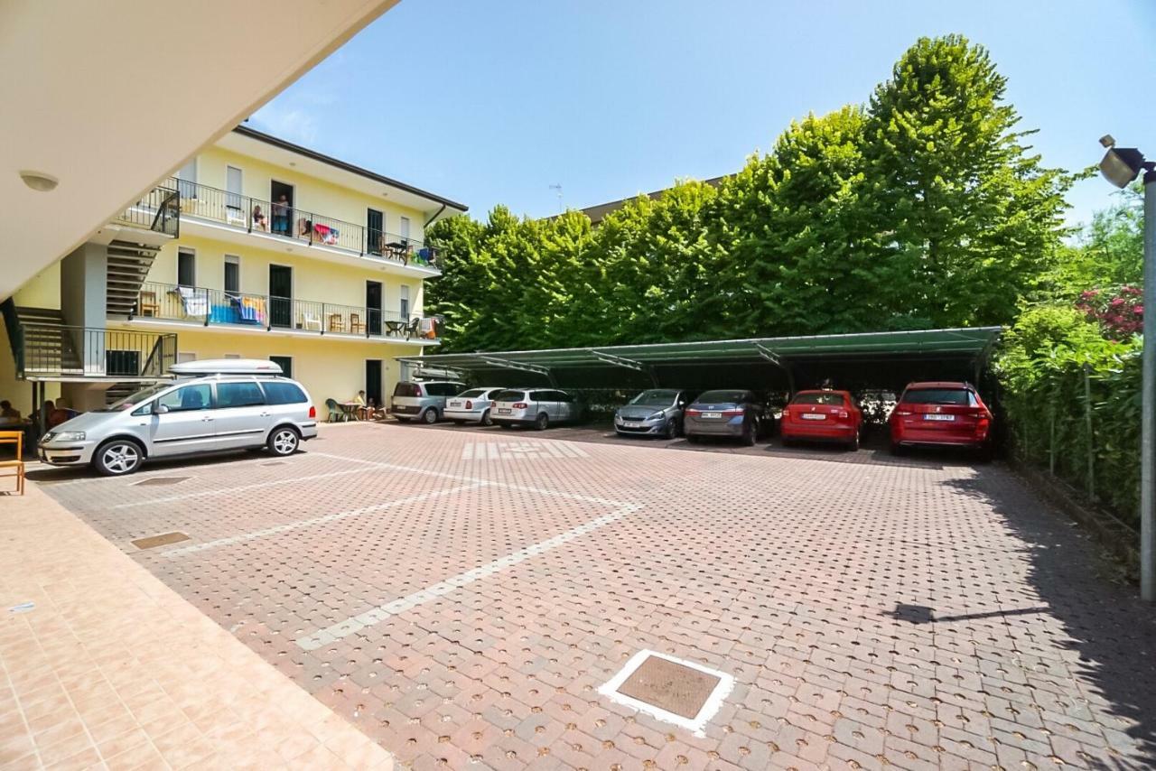 Condominio Brionetta Bibione Eksteriør bilde